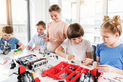 robotics-cho-tre-em-la-gi
