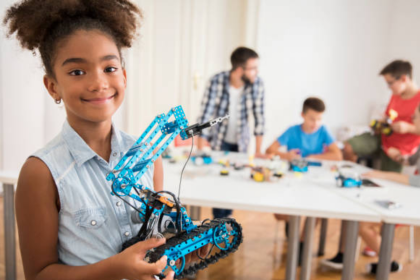 vi-sao-nen-cho-tre-hoc-robotics-qua-trai-nghiem-thuc-te